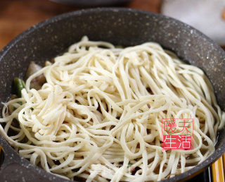 豆角焖面的做法步骤：9
