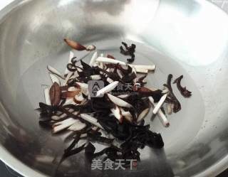 【酸辣汤】的做法步骤：2
