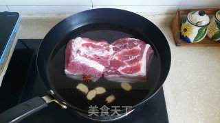 萝卜丝扣肉的做法步骤：2