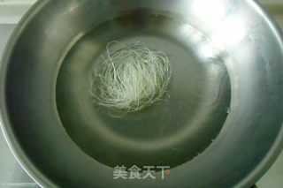 肉末粉丝煲的做法步骤：1