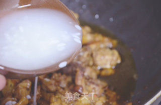 围山公社浏阳菜:野山茶油炒土鸡的做法步骤：4