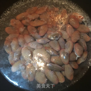 炒花甲的做法步骤：2