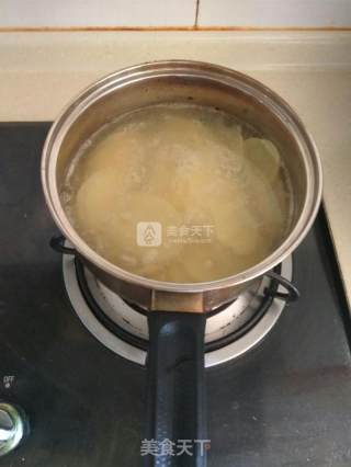 炸土豆片的做法步骤：4