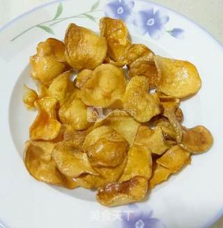 炸土豆片的做法步骤：11