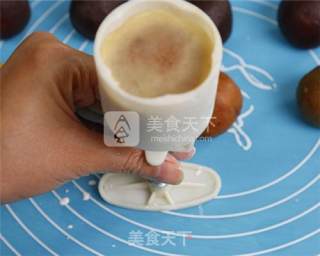 广式月饼的做法的做法步骤：11
