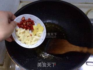 洋葱平菇炒肉的做法步骤：9