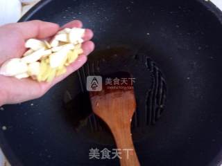 丝瓜烩白玉菇的做法步骤：6