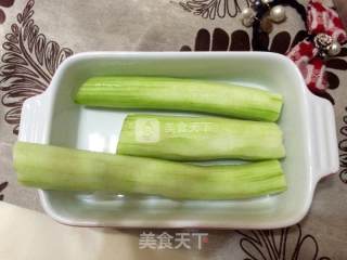 蒜蓉粉丝蒸丝瓜的做法步骤：7