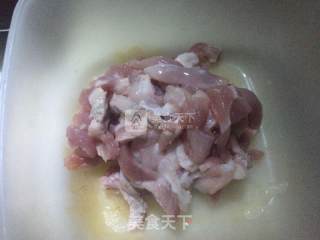 尖椒腐竹炒肉的做法步骤：3