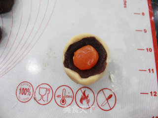 经典广式豆沙月饼的做法步骤：11