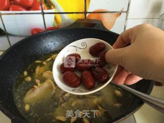 黄芪红枣鸡汤的做法步骤：6