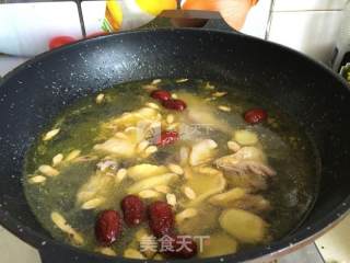 黄芪红枣鸡汤的做法步骤：7