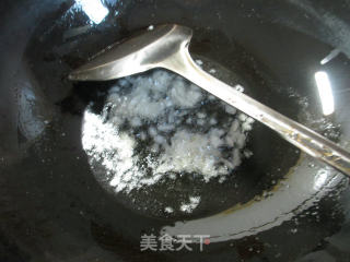 丁香鱼炒空心菜的做法步骤：2