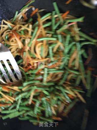 炒长豆土豆丝的做法步骤：4