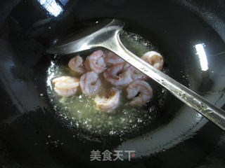 秀珍菇虾仁炒小白菜的做法步骤：3