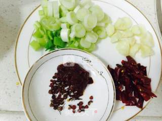 宫保鸡丁的做法步骤：3