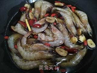 花雕醉虾新吃的做法步骤：5