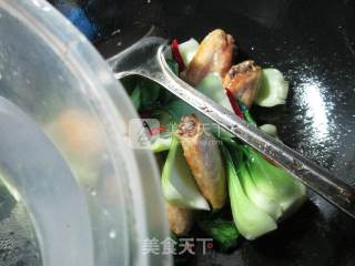 青菜烧中翅的做法步骤：5