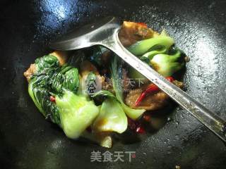 青菜烧中翅的做法步骤：10