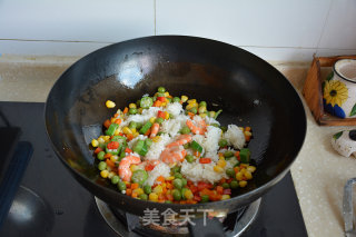 虾仁炒饭的做法步骤：6