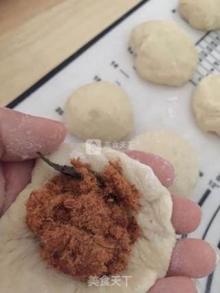 猫猫肉松挤挤包的做法步骤：7