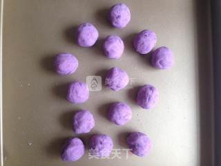 芝麻紫薯球的做法步骤：7