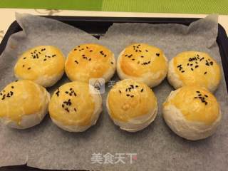 莲蓉蛋黄月饼的做法步骤：21