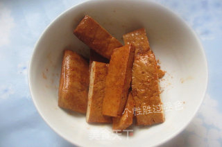 孜然烤豆干的做法步骤：2