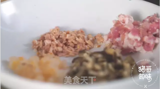 烧卖丨一口，让你幸福满满的做法步骤：1