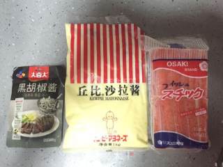 蟹棒紫菜包饭的做法步骤：1