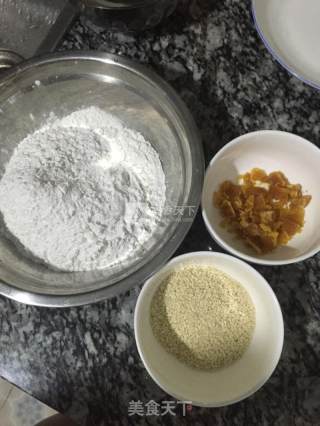 芝麻丸的做法步骤：1