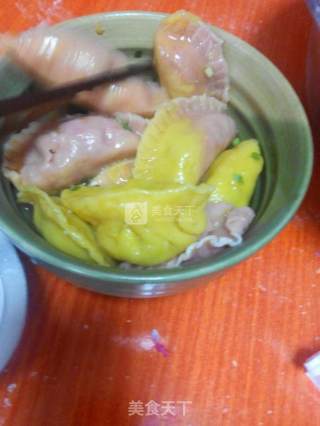 彩色饺子的做法步骤：3