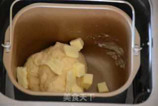 哈拉面包的做法步骤：2