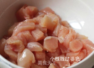 新奥尔良鸡肉串的做法步骤：1