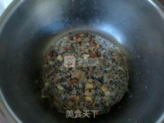 传统酥皮五仁月饼的做法步骤：5