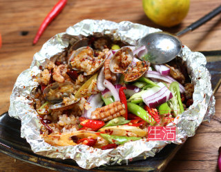 魔鬼辣锡纸海鲜炒饭的做法步骤：13
