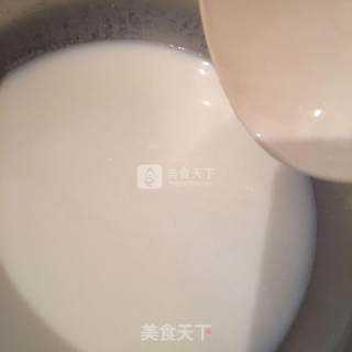 牛奶小方的做法步骤：1