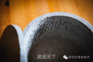 最正宗的墨脱石锅 松茸炖鸡的做法步骤：8