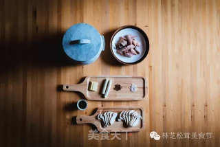 最正宗的墨脱石锅 松茸炖鸡的做法步骤：9