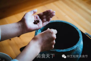 最正宗的墨脱石锅 松茸炖鸡的做法步骤：12