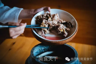 最正宗的墨脱石锅 松茸炖鸡的做法步骤：15