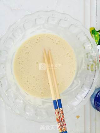 香甜鸡蛋饼的做法步骤：3