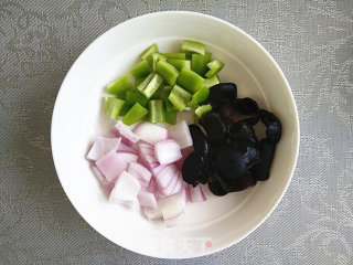 【干煸土豆片】的做法步骤：1