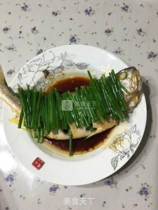 清蒸黄花鱼的做法步骤：4