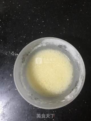 培根火腿披萨的做法步骤：2