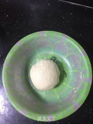 培根火腿披萨的做法步骤：5