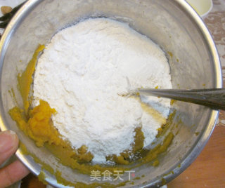香煎南瓜饼的做法步骤：4