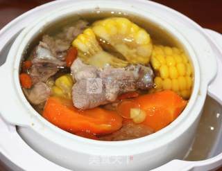 胡萝卜玉米排骨汤的做法步骤：18