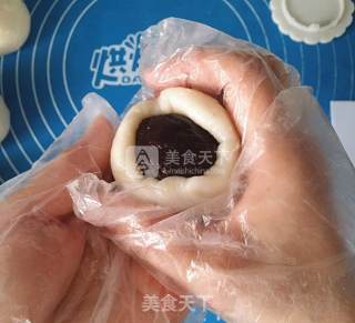 冰皮月饼的做法步骤：15