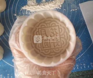 冰皮月饼的做法步骤：17